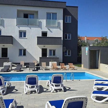 Apartments Villa M&M Novalja Exterior foto